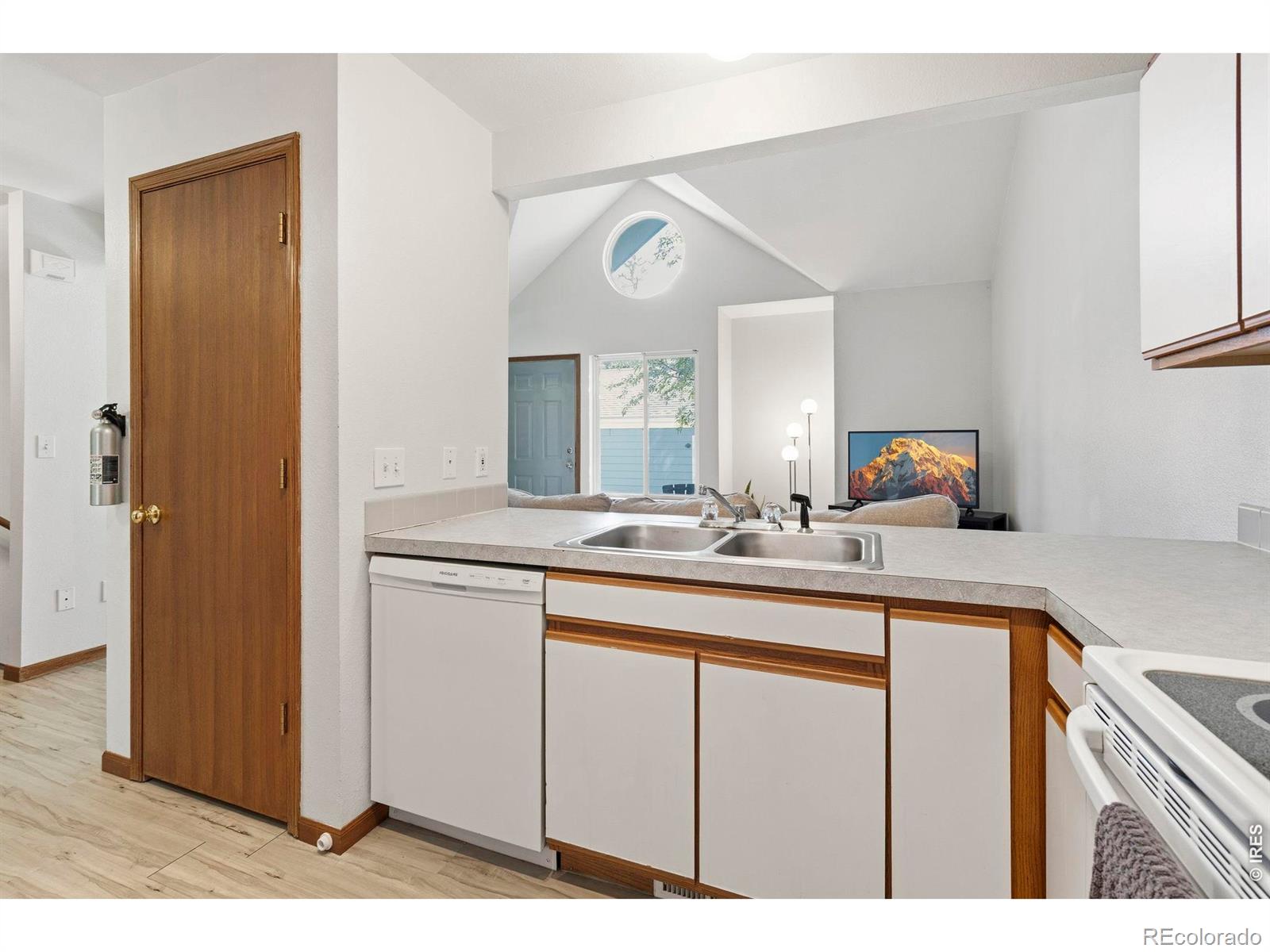 MLS Image #13 for 2929  ross drive,fort collins, Colorado