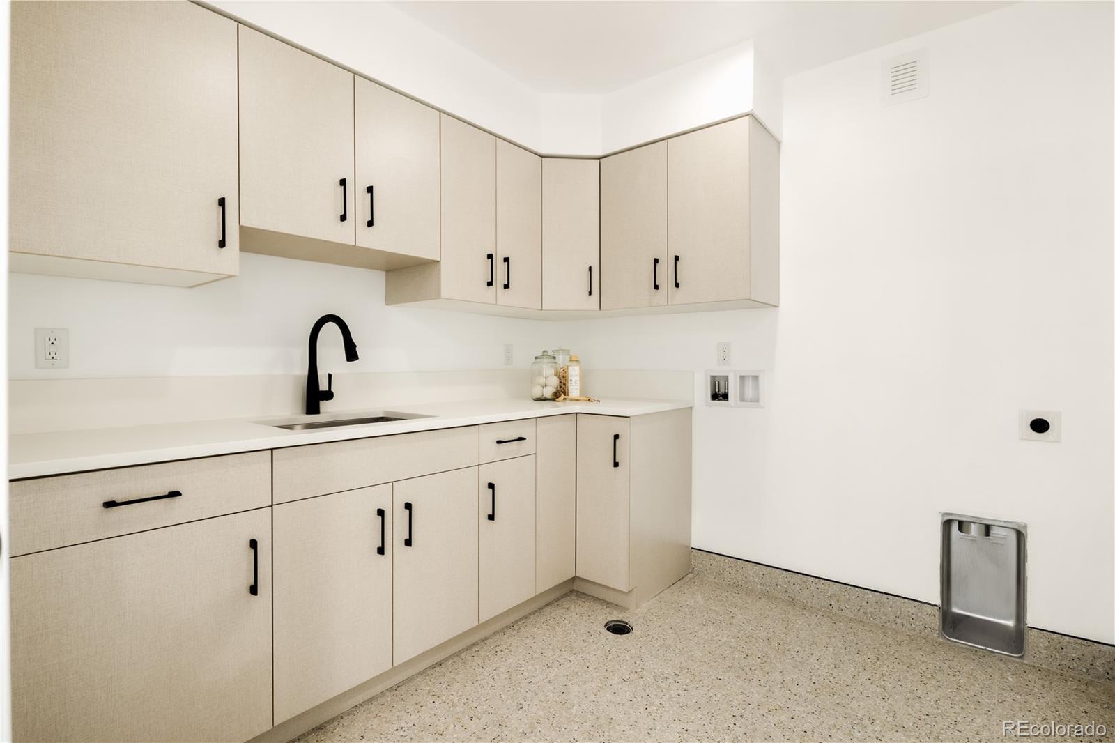 MLS Image #20 for 4427  zuni street,denver, Colorado