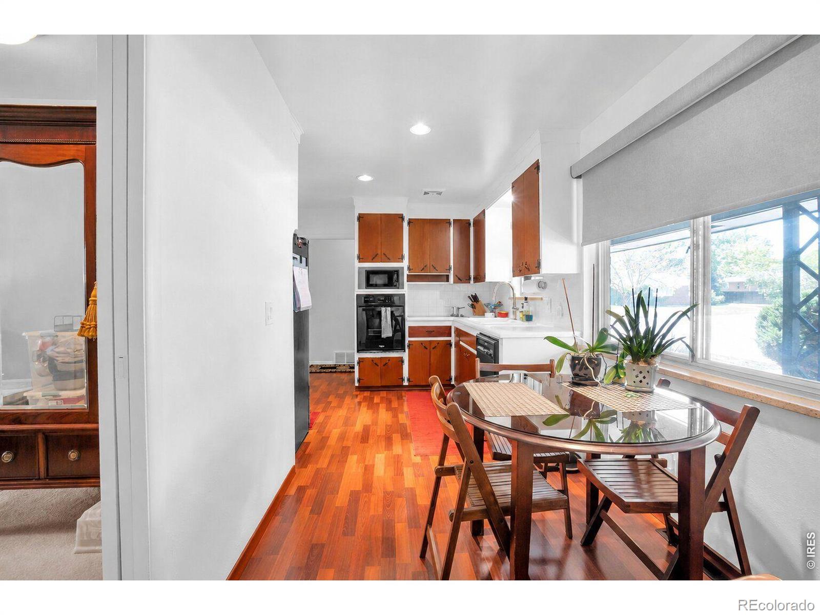 MLS Image #11 for 905 w 3rd avenue,broomfield, Colorado