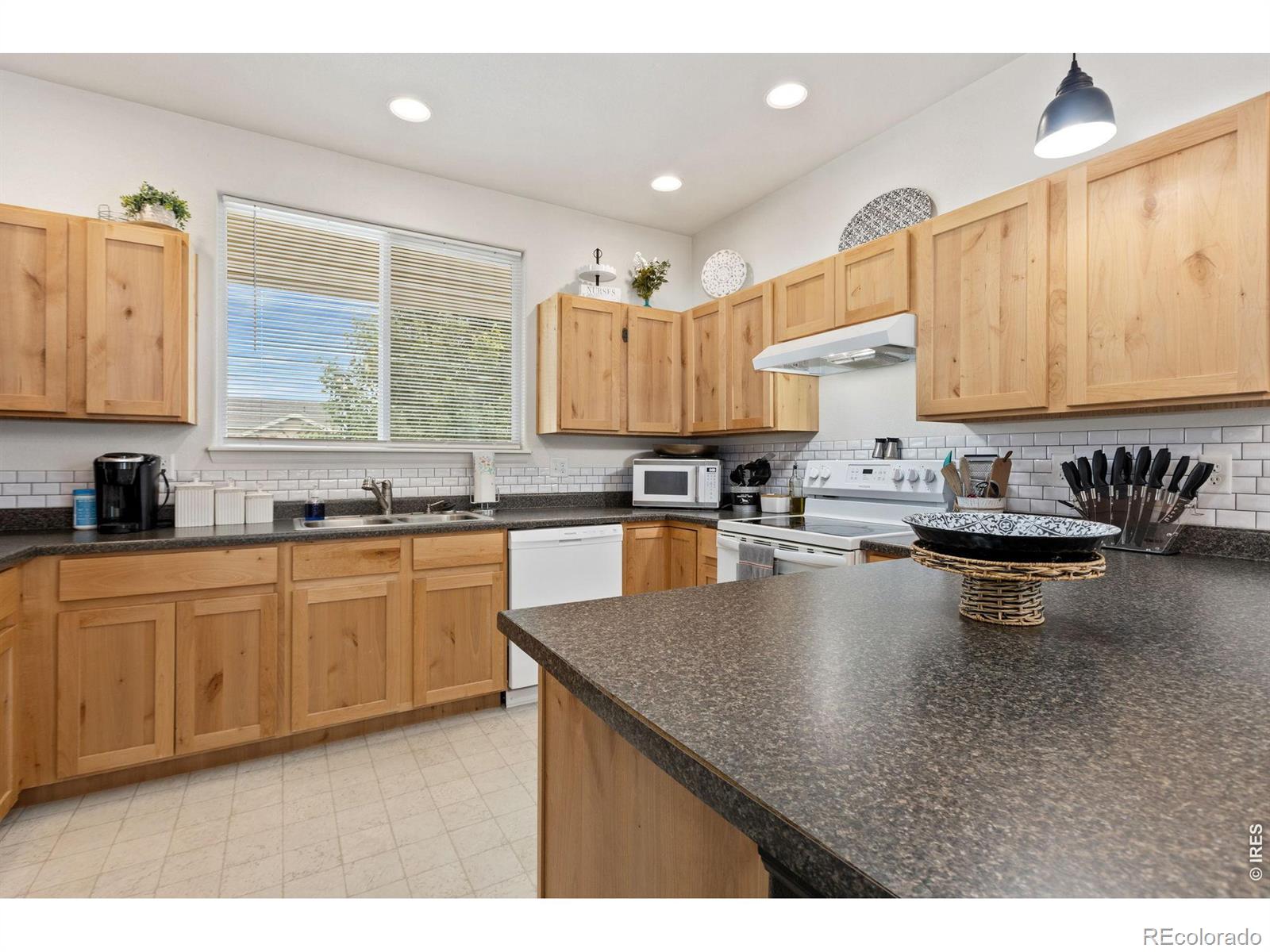 MLS Image #5 for 1550  water vista lane,severance, Colorado