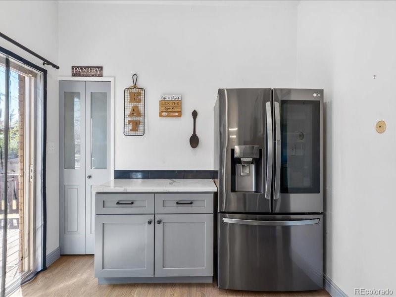 MLS Image #10 for 1800 s monaco street parkway,denver, Colorado