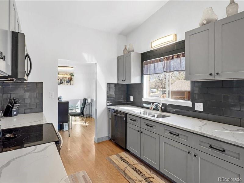 MLS Image #11 for 1800 s monaco street parkway,denver, Colorado