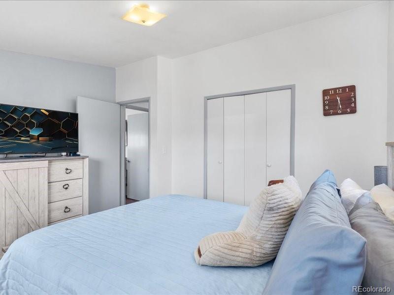 MLS Image #14 for 1800 s monaco street parkway,denver, Colorado
