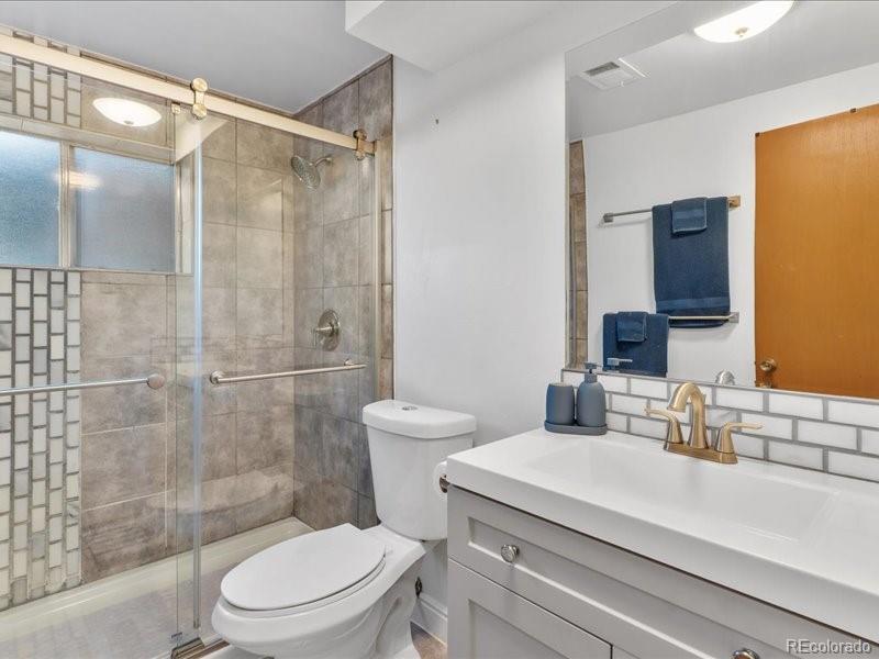 MLS Image #22 for 1800 s monaco street parkway,denver, Colorado