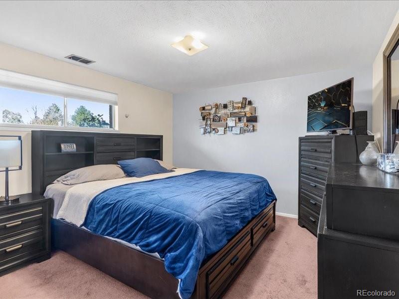 MLS Image #23 for 1800 s monaco street parkway,denver, Colorado