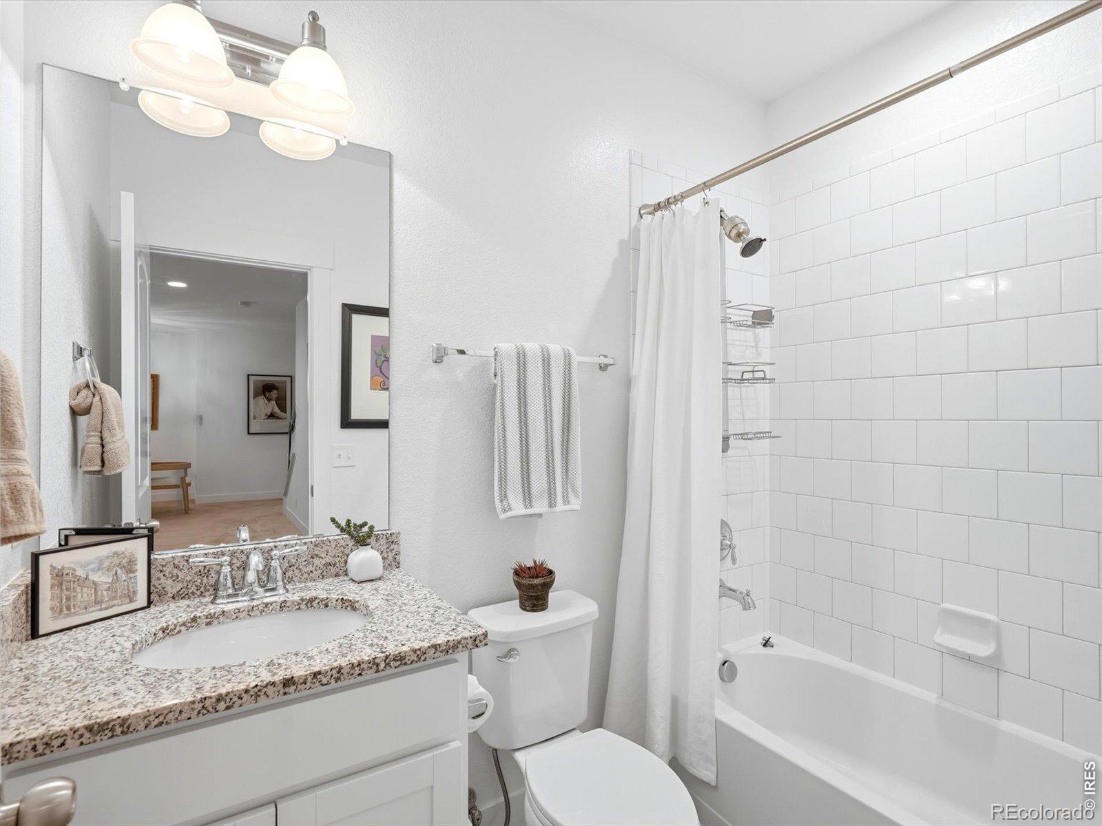 MLS Image #18 for 5769  boston street,denver, Colorado