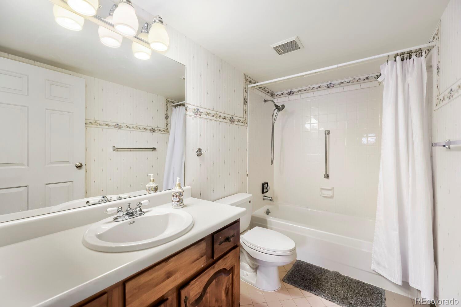 MLS Image #8 for 13991 e marina drive,aurora, Colorado