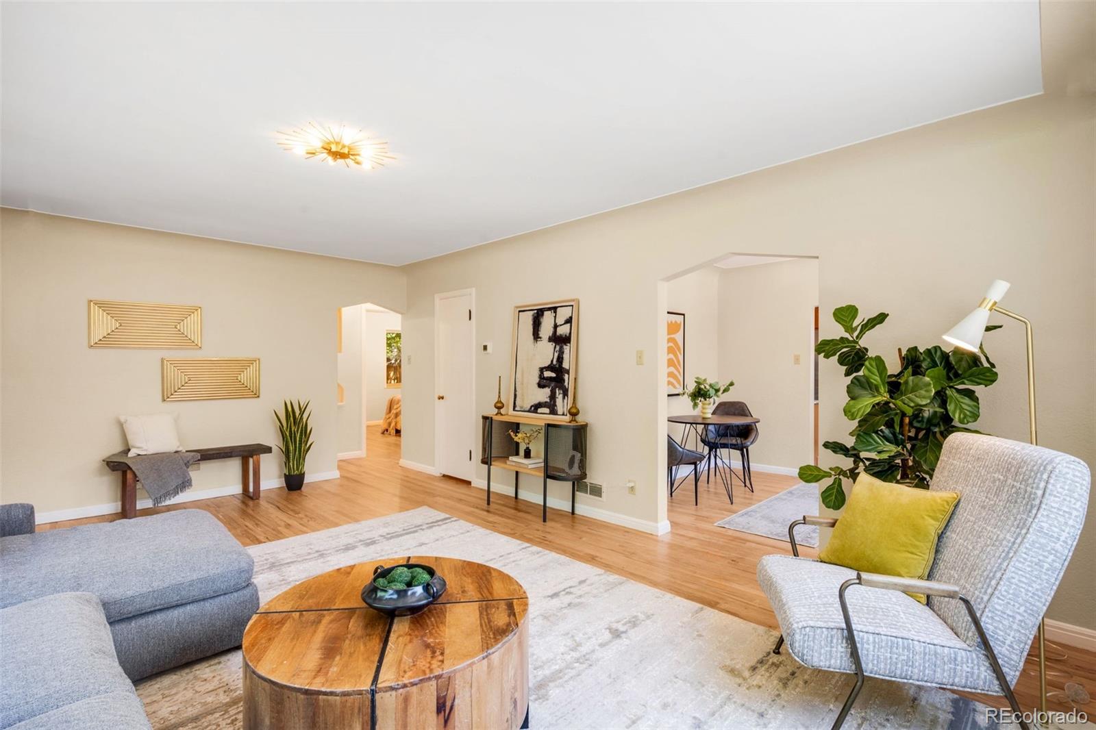 MLS Image #14 for 1370  newport street,denver, Colorado
