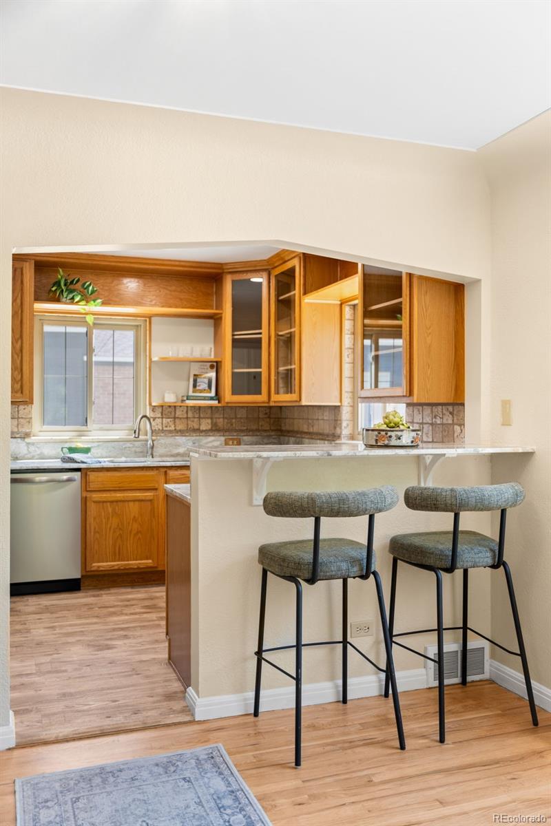 MLS Image #21 for 1370  newport street,denver, Colorado