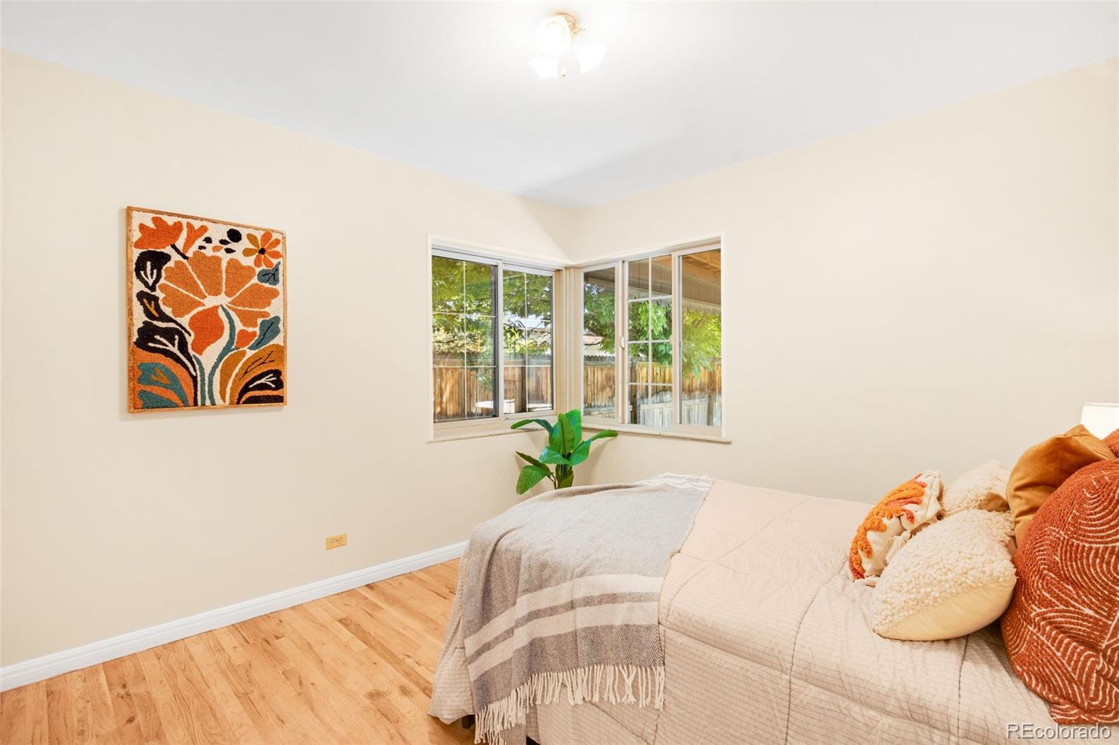 MLS Image #28 for 1370  newport street,denver, Colorado