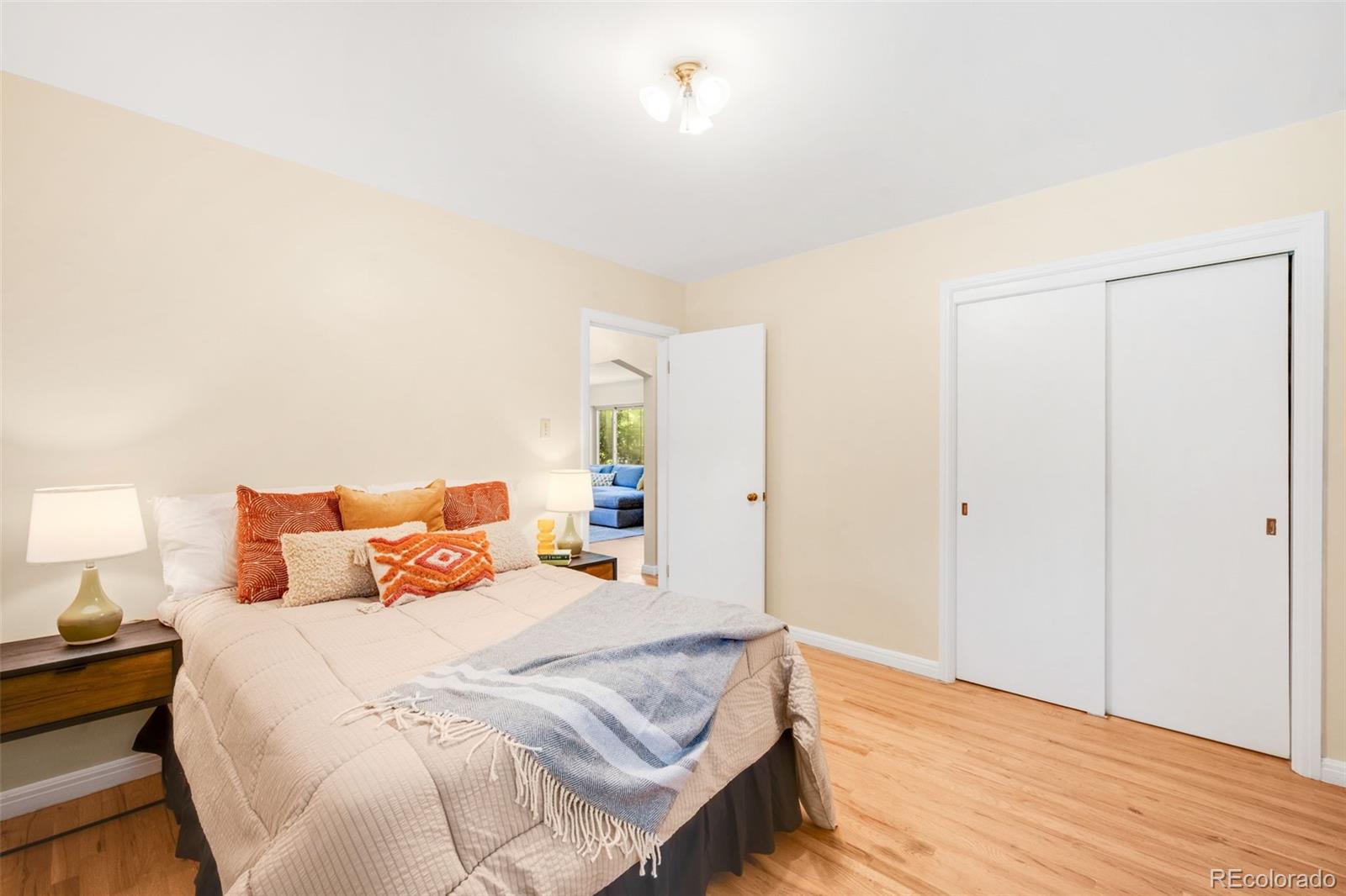 MLS Image #29 for 1370  newport street,denver, Colorado