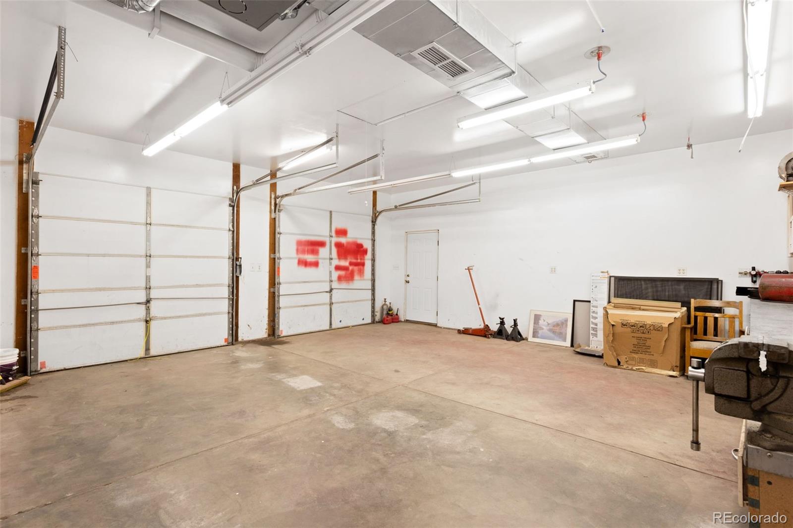MLS Image #31 for 1370  newport street,denver, Colorado