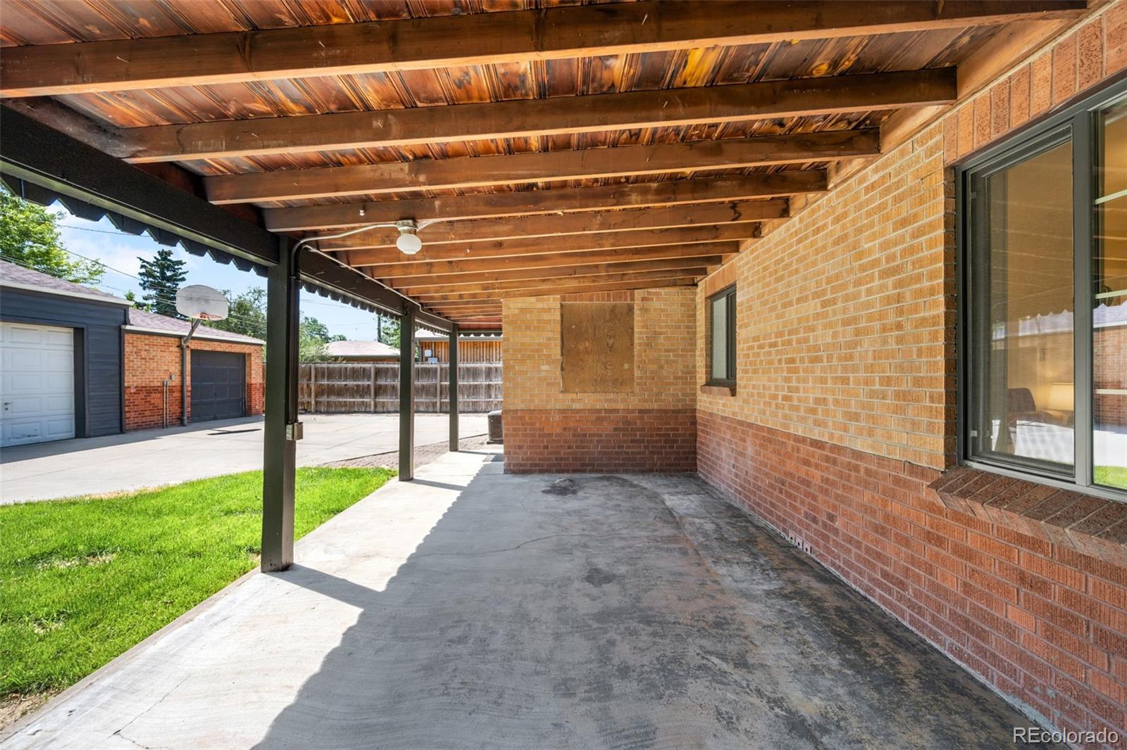 MLS Image #35 for 1370  newport street,denver, Colorado