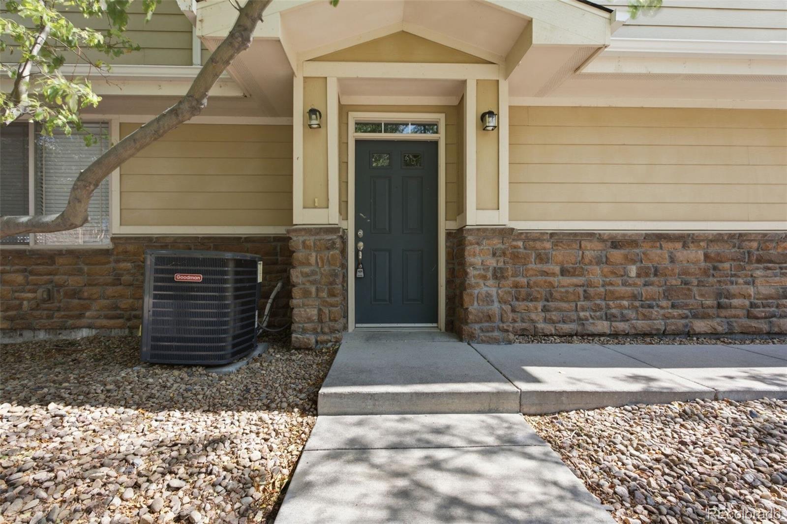 MLS Image #3 for 9788  cherry lane,denver, Colorado
