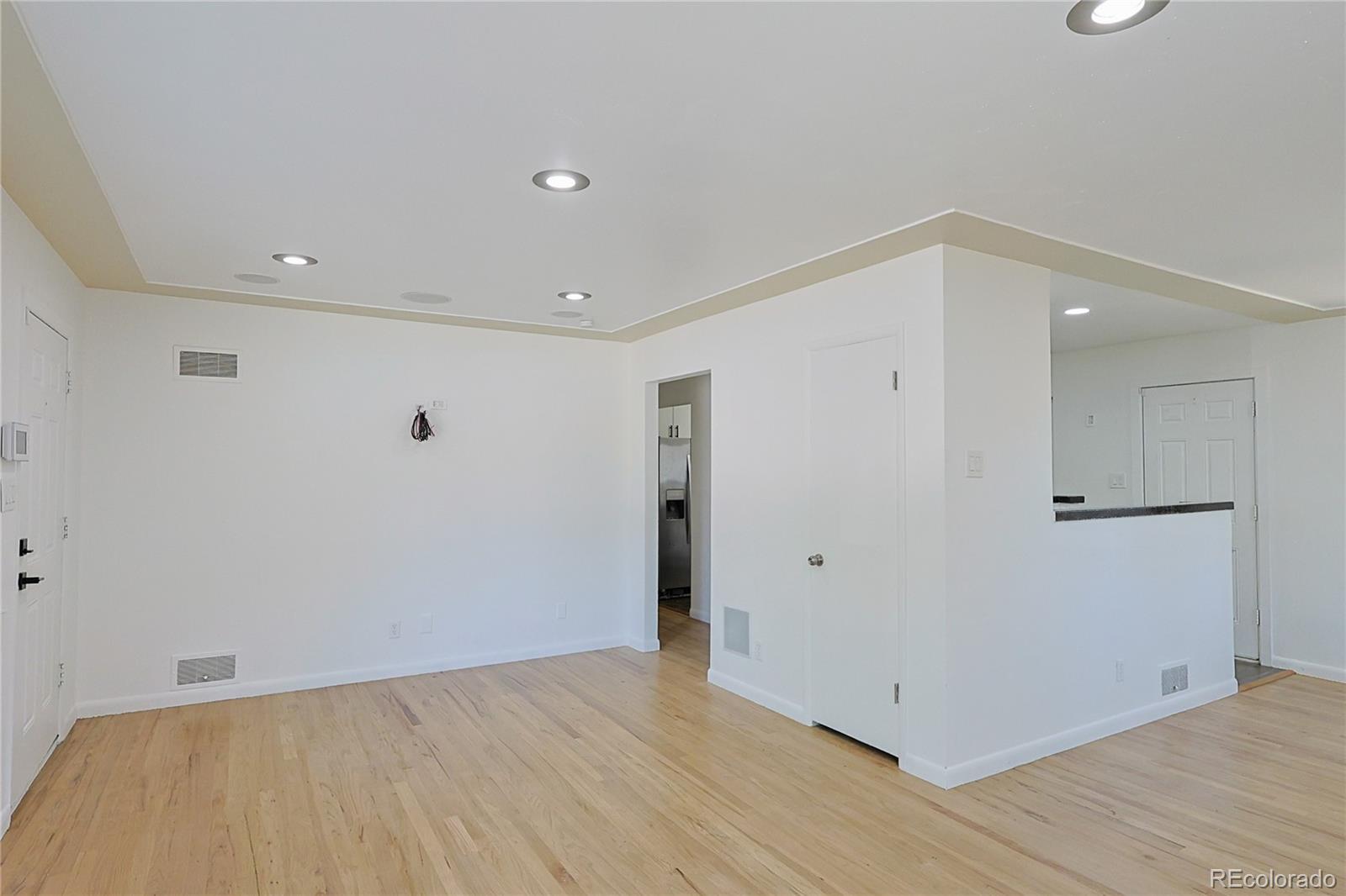 MLS Image #5 for 5740 s fox street,littleton, Colorado