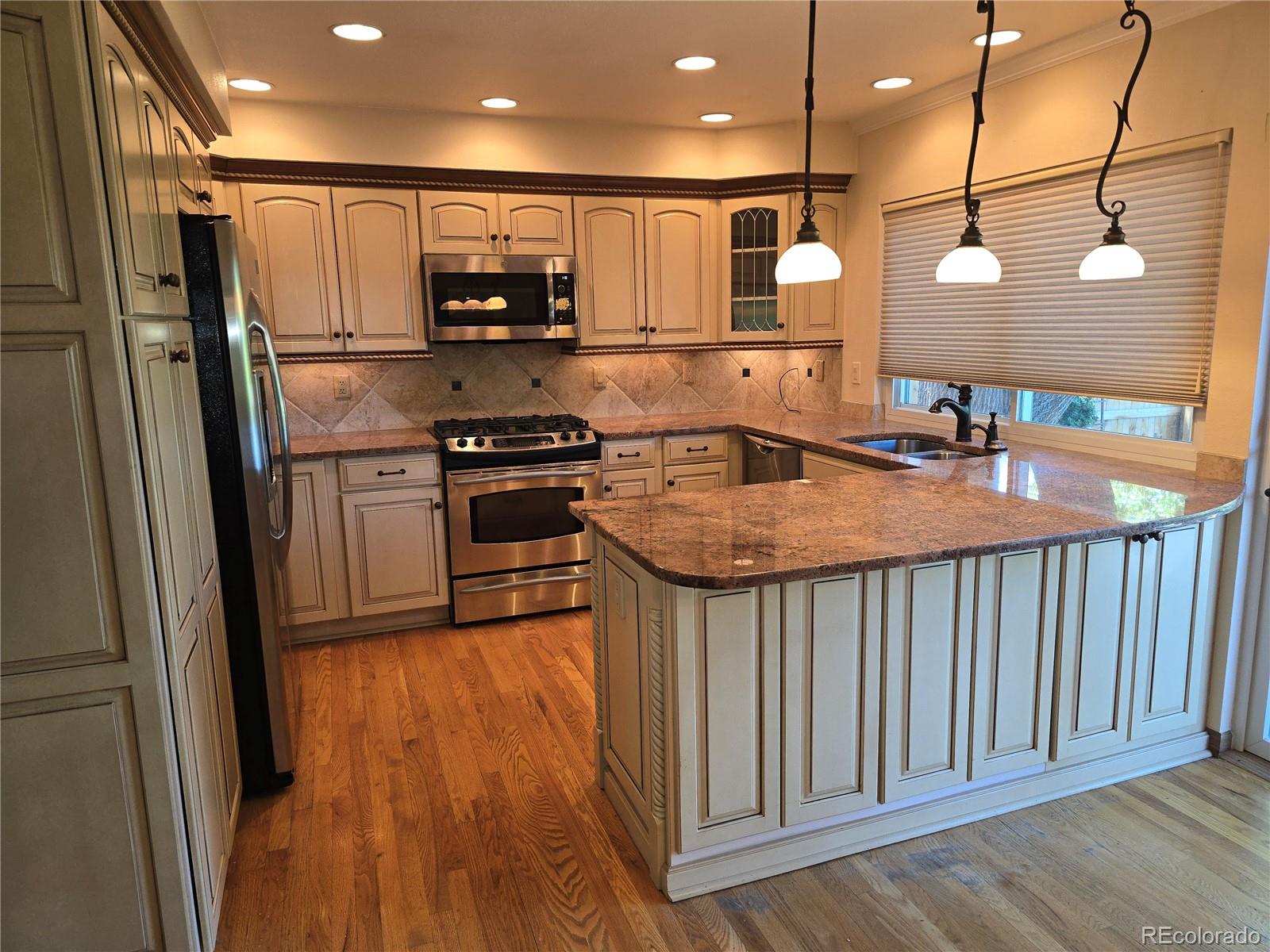 MLS Image #5 for 7497 e nichols place,centennial, Colorado