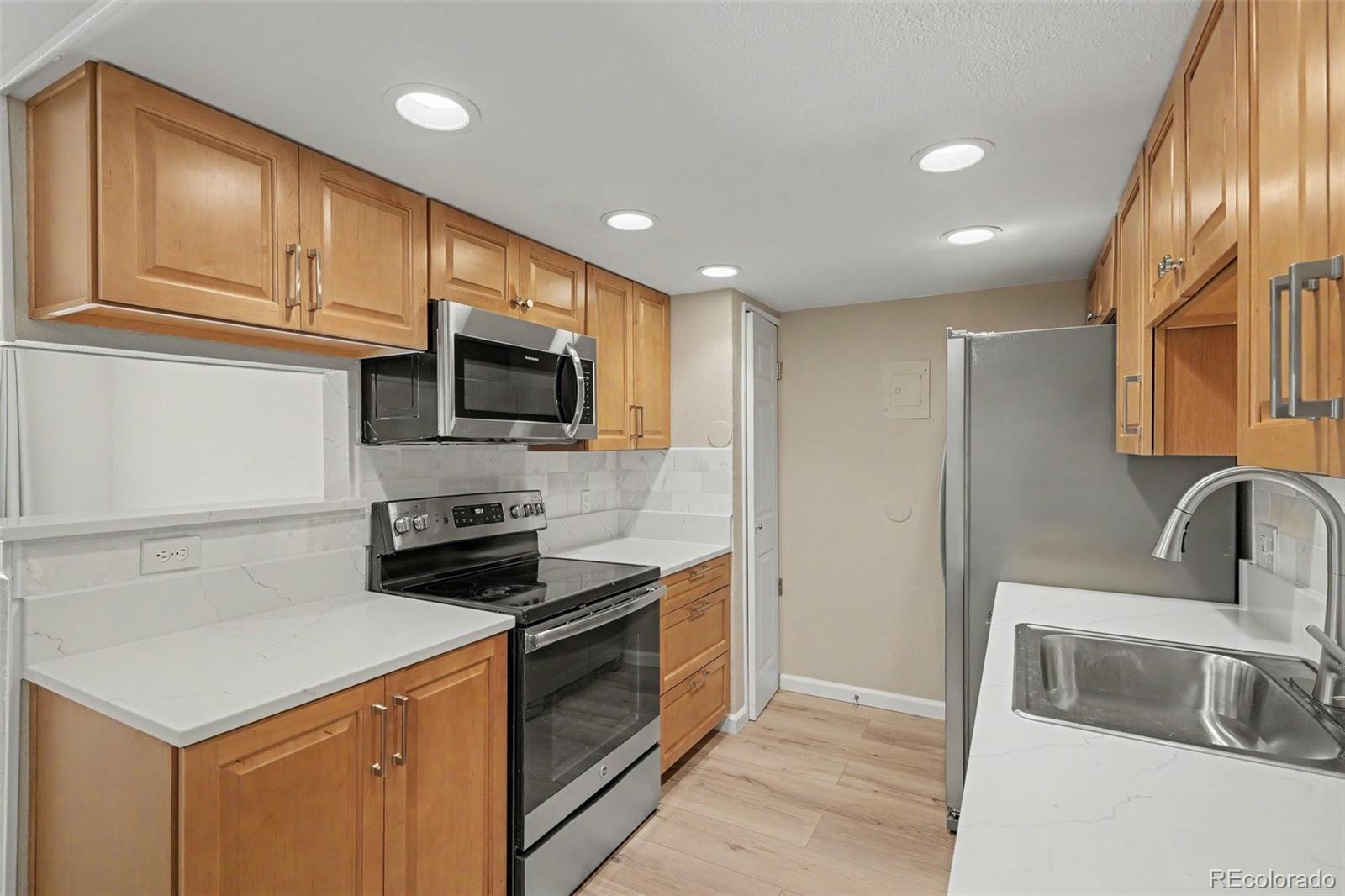 MLS Image #12 for 4400 s quebec street,denver, Colorado