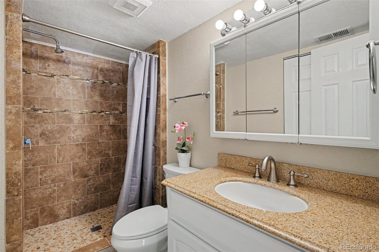 MLS Image #18 for 4400 s quebec street,denver, Colorado
