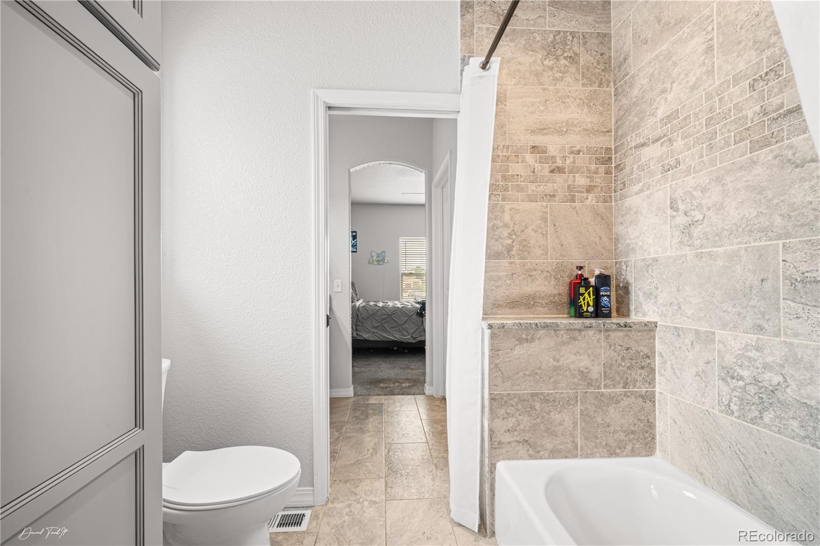 MLS Image #15 for 1075  peaceful court,pueblo, Colorado
