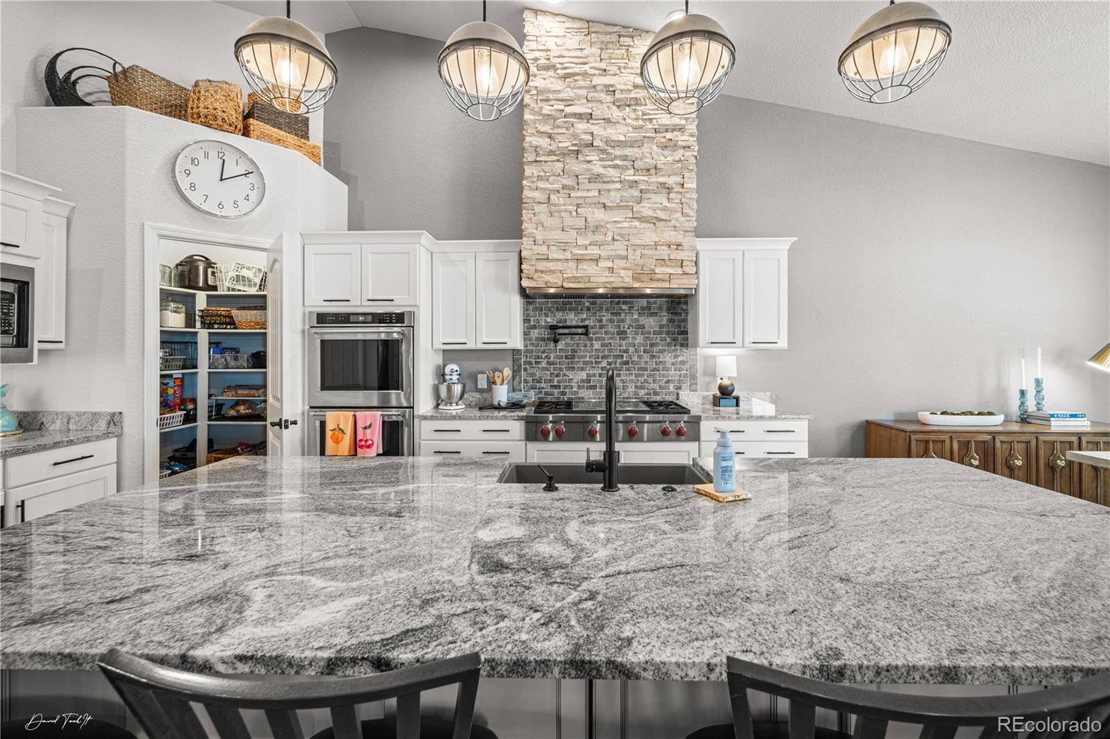 MLS Image #6 for 1075  peaceful court,pueblo, Colorado