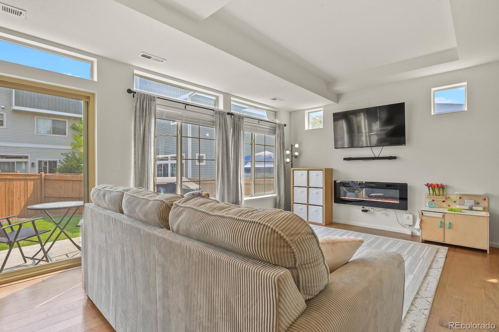 MLS Image #6 for 10064  yampa court,commerce city, Colorado