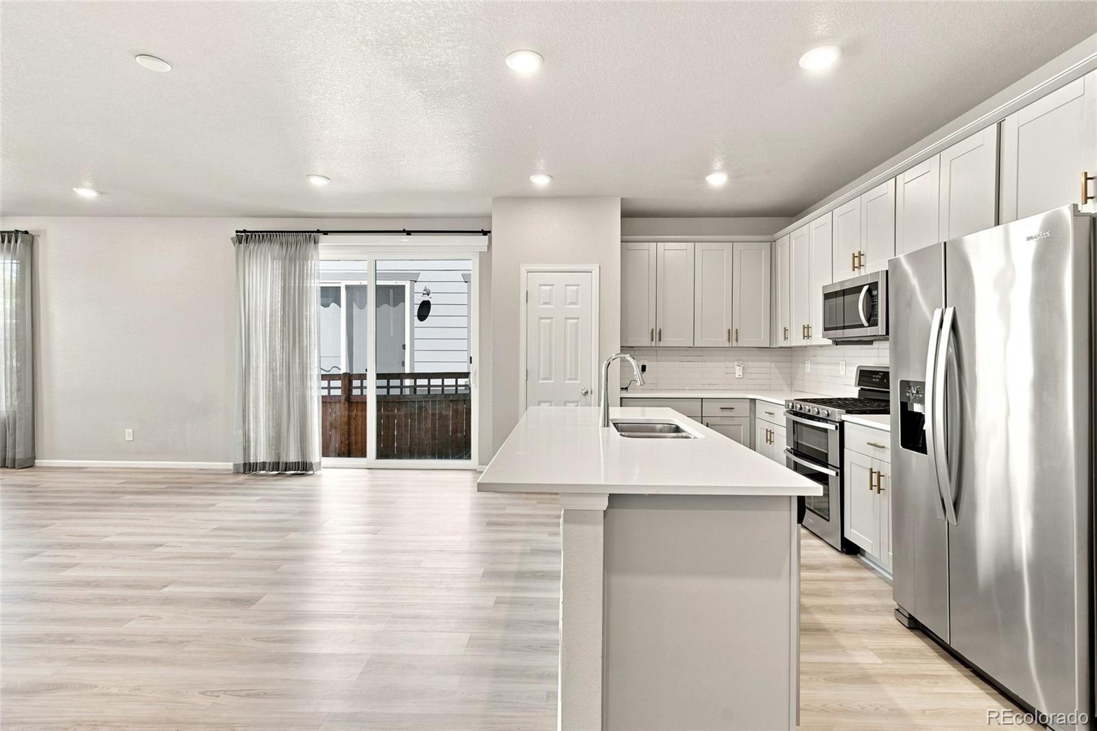 MLS Image #13 for 18292 e kansas place,aurora, Colorado