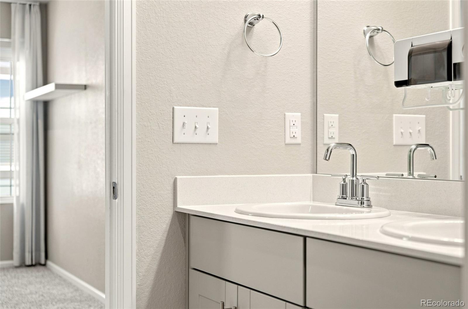 MLS Image #22 for 18292 e kansas place,aurora, Colorado