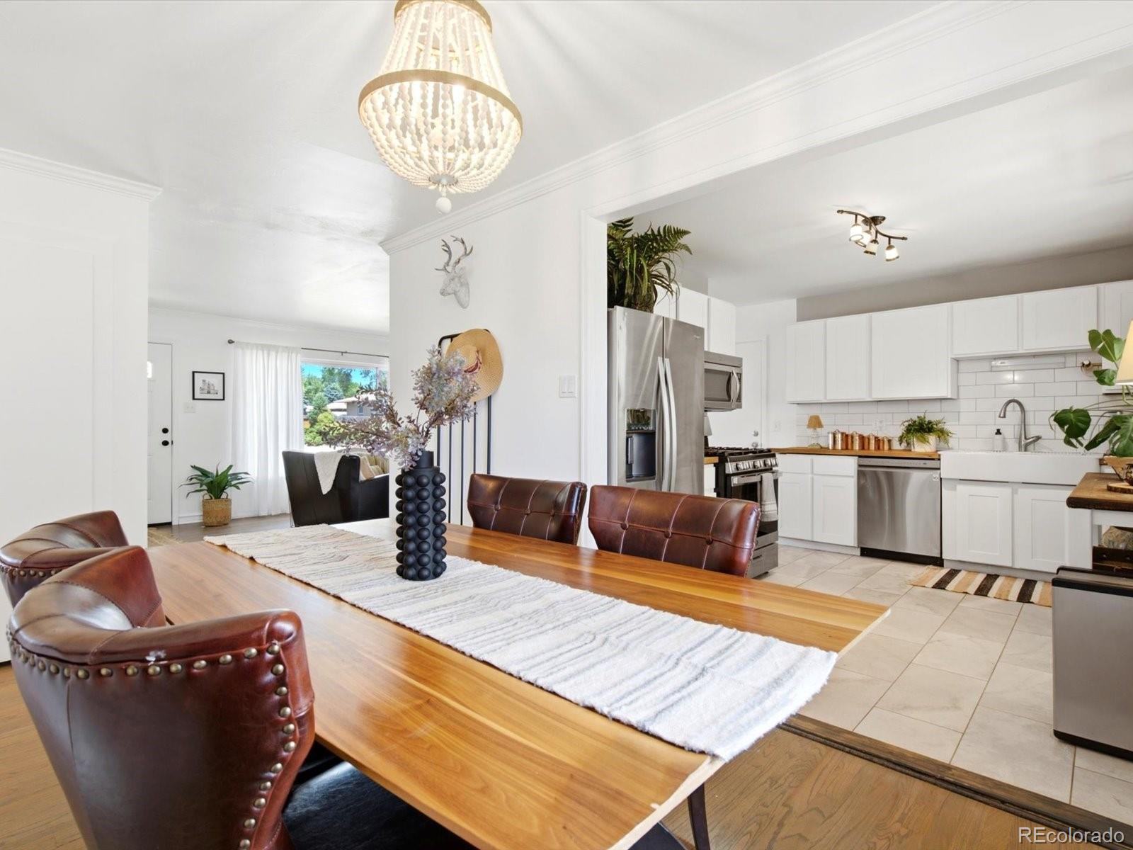 MLS Image #13 for 2888 s zurich court,denver, Colorado