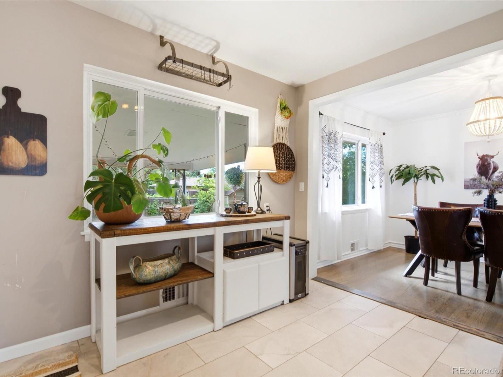 MLS Image #15 for 2888 s zurich court,denver, Colorado