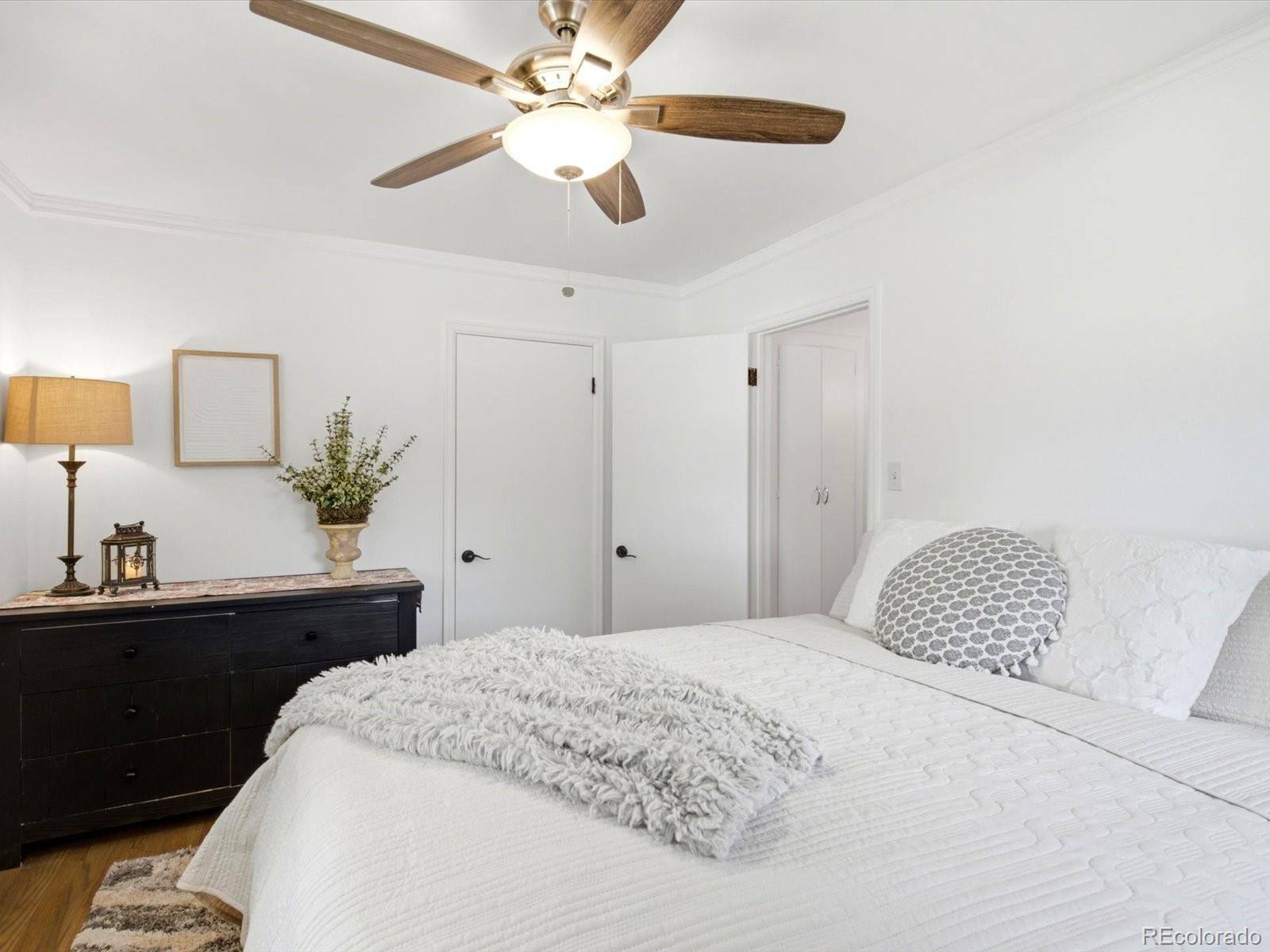 MLS Image #22 for 2888 s zurich court,denver, Colorado