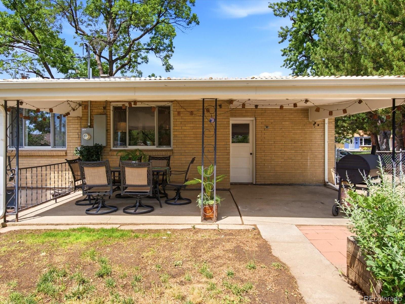 MLS Image #37 for 2888 s zurich court,denver, Colorado