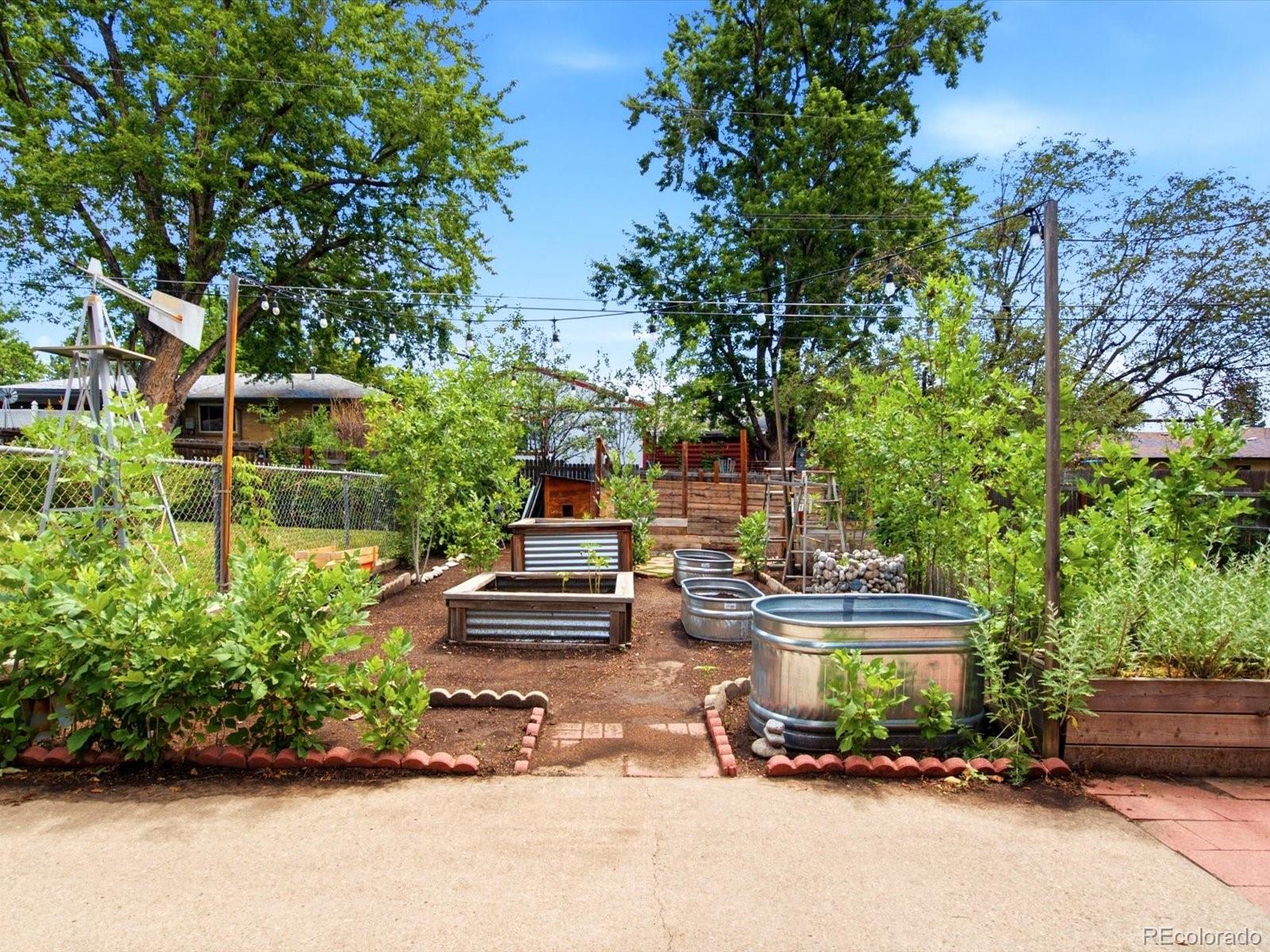 MLS Image #39 for 2888 s zurich court,denver, Colorado