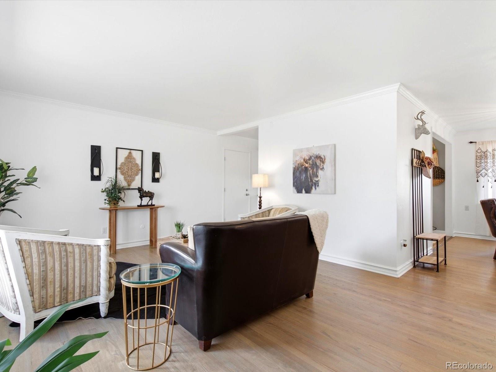 MLS Image #6 for 2888 s zurich court,denver, Colorado