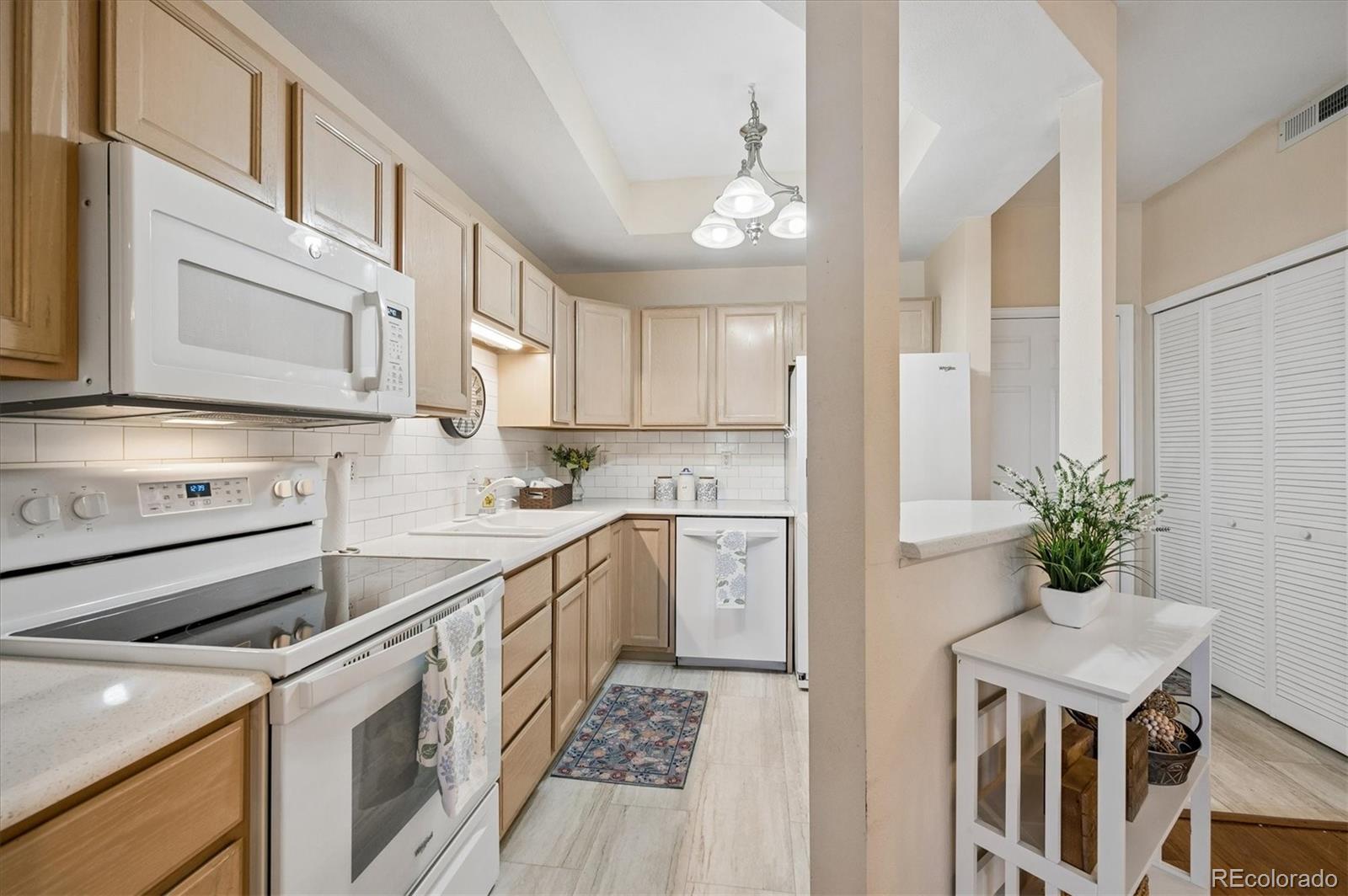 MLS Image #7 for 2800 w centennial drive b,littleton, Colorado