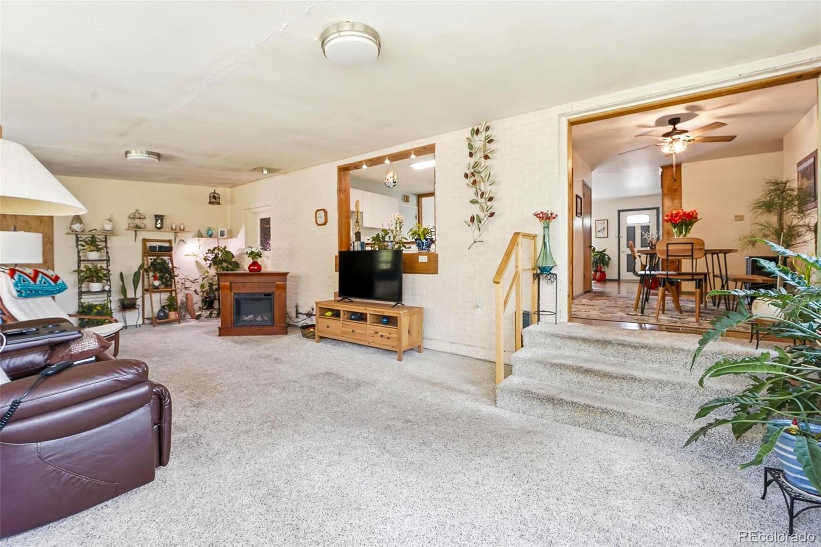 MLS Image #13 for 2927 s stuart street,denver, Colorado