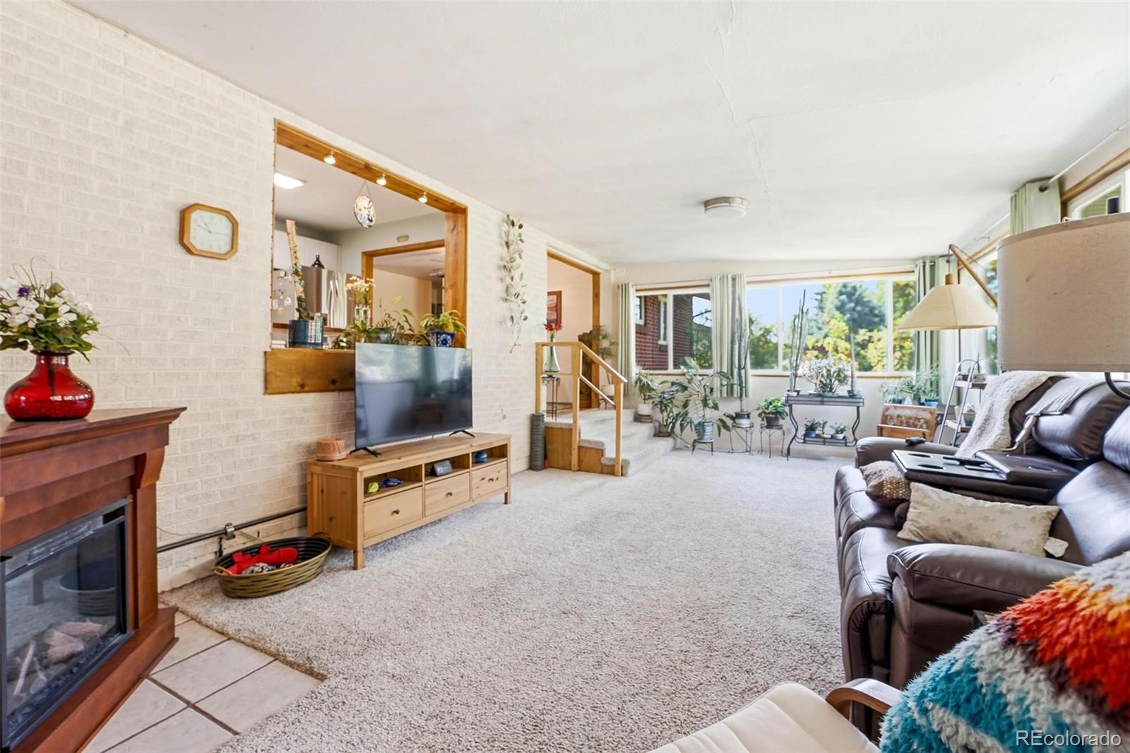 MLS Image #14 for 2927 s stuart street,denver, Colorado