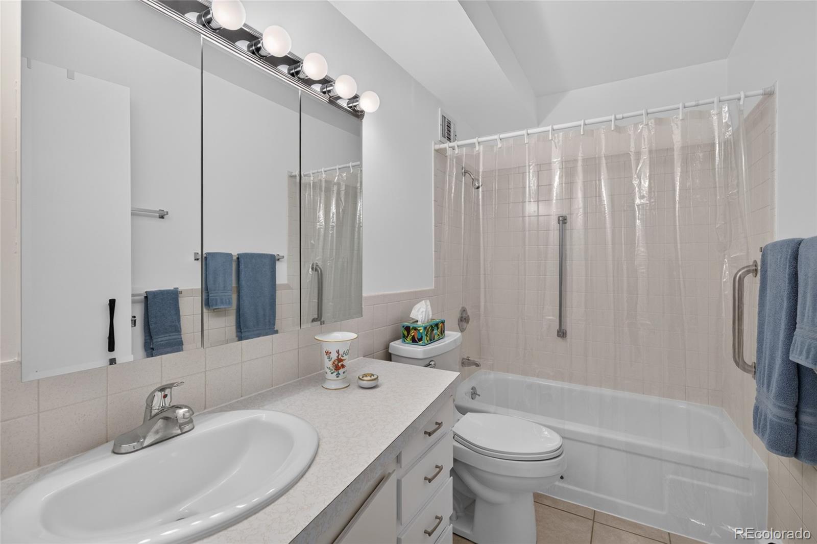 MLS Image #10 for 9300 e center avenue,denver, Colorado