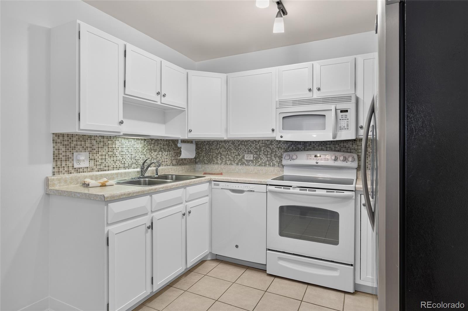 MLS Image #3 for 9300 e center avenue,denver, Colorado
