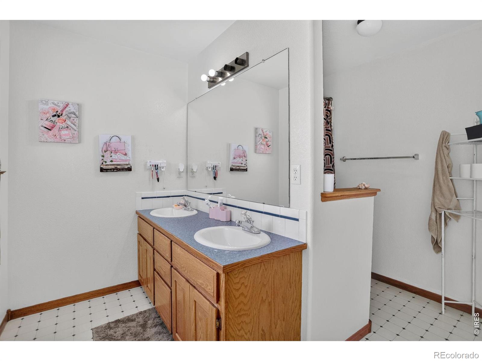 MLS Image #21 for 661  moose court,loveland, Colorado