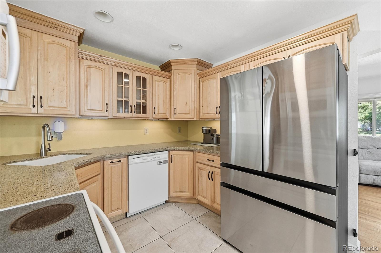 MLS Image #10 for 2309  newark street,aurora, Colorado