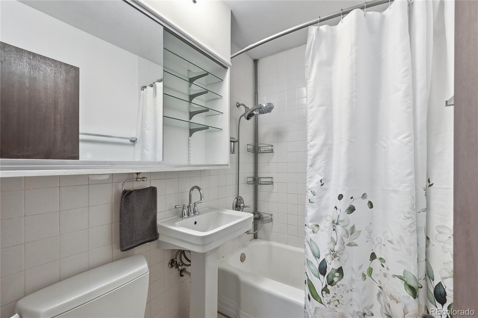 MLS Image #21 for 2309  newark street,aurora, Colorado