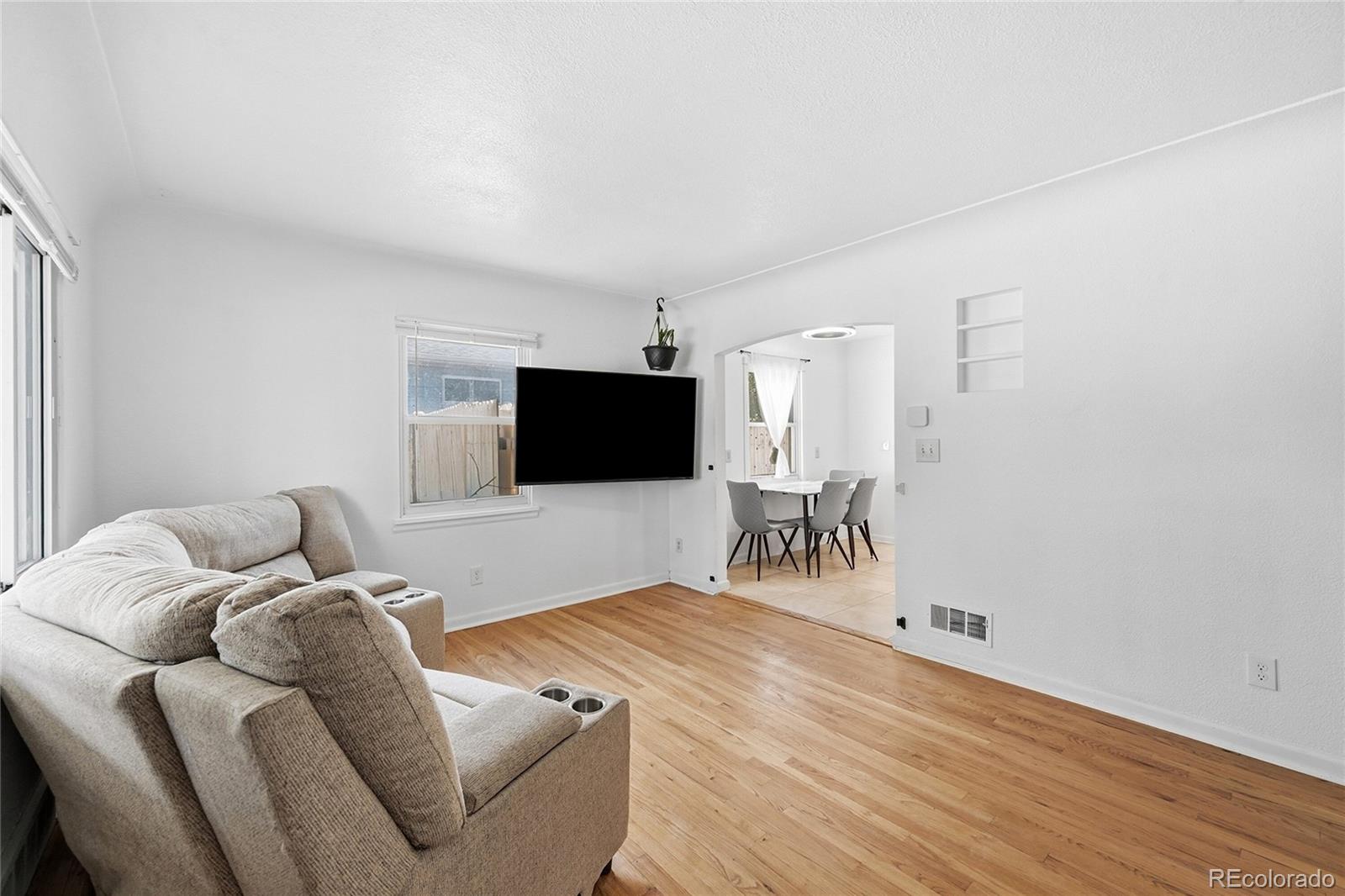 MLS Image #4 for 2309  newark street,aurora, Colorado