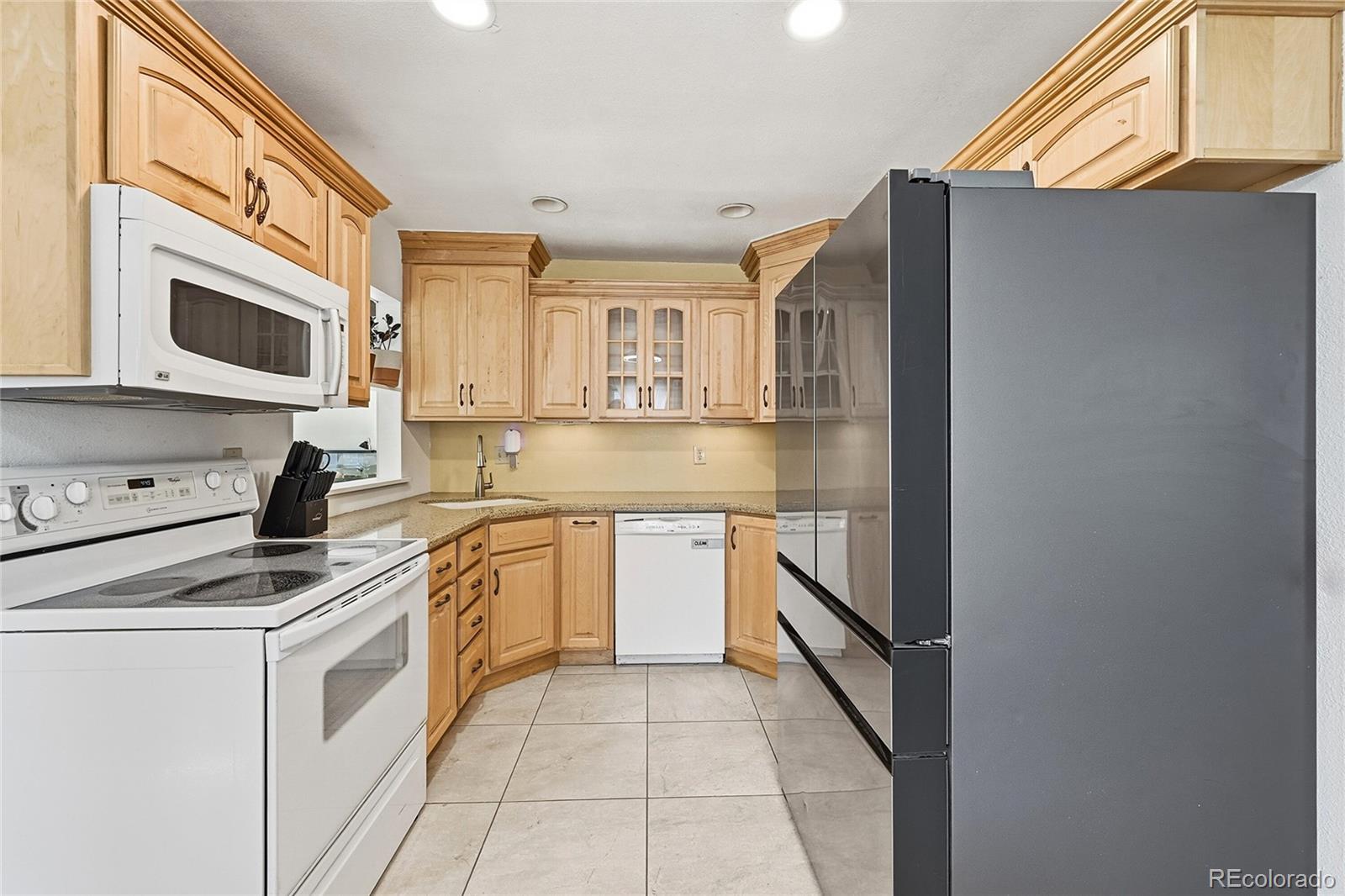 MLS Image #9 for 2309  newark street,aurora, Colorado