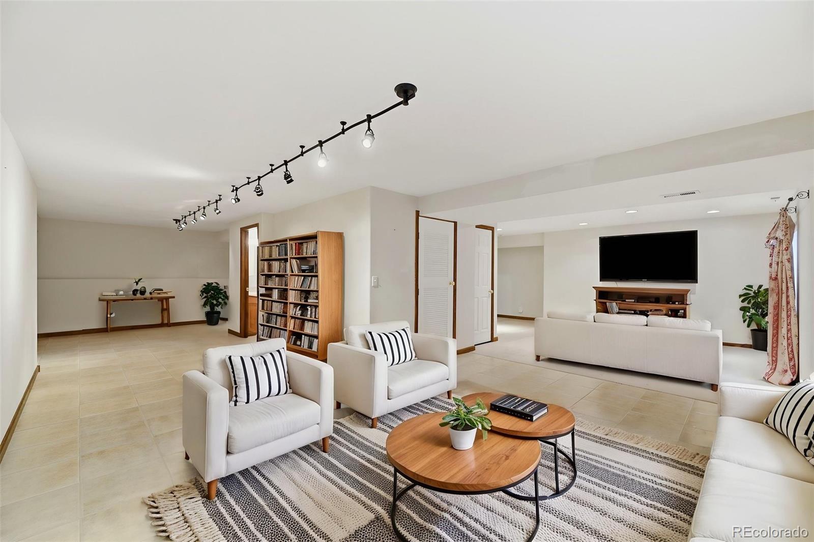 MLS Image #30 for 959  pond side drive,colorado springs, Colorado