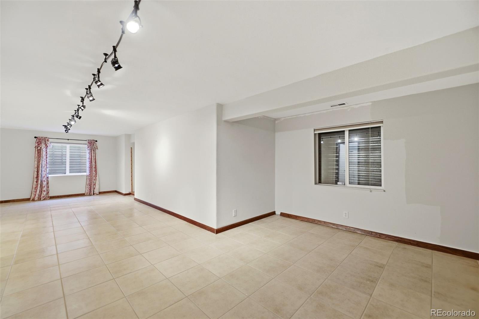 MLS Image #31 for 959  pond side drive,colorado springs, Colorado
