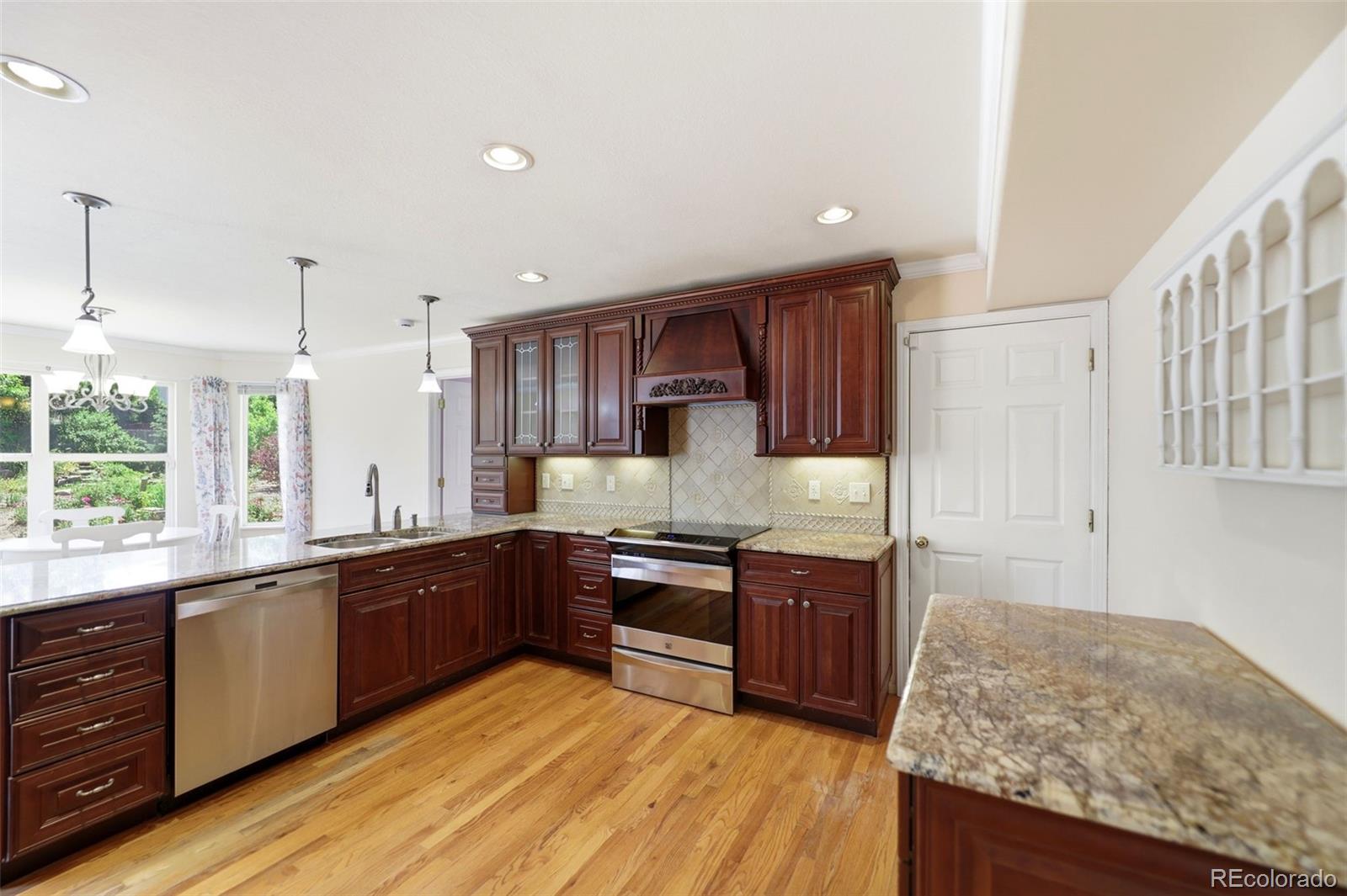 MLS Image #6 for 959  pond side drive,colorado springs, Colorado