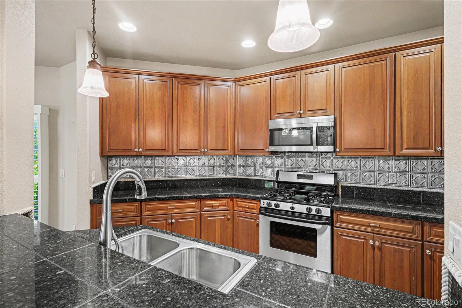 MLS Image #3 for 540  wenlock court,castle rock, Colorado