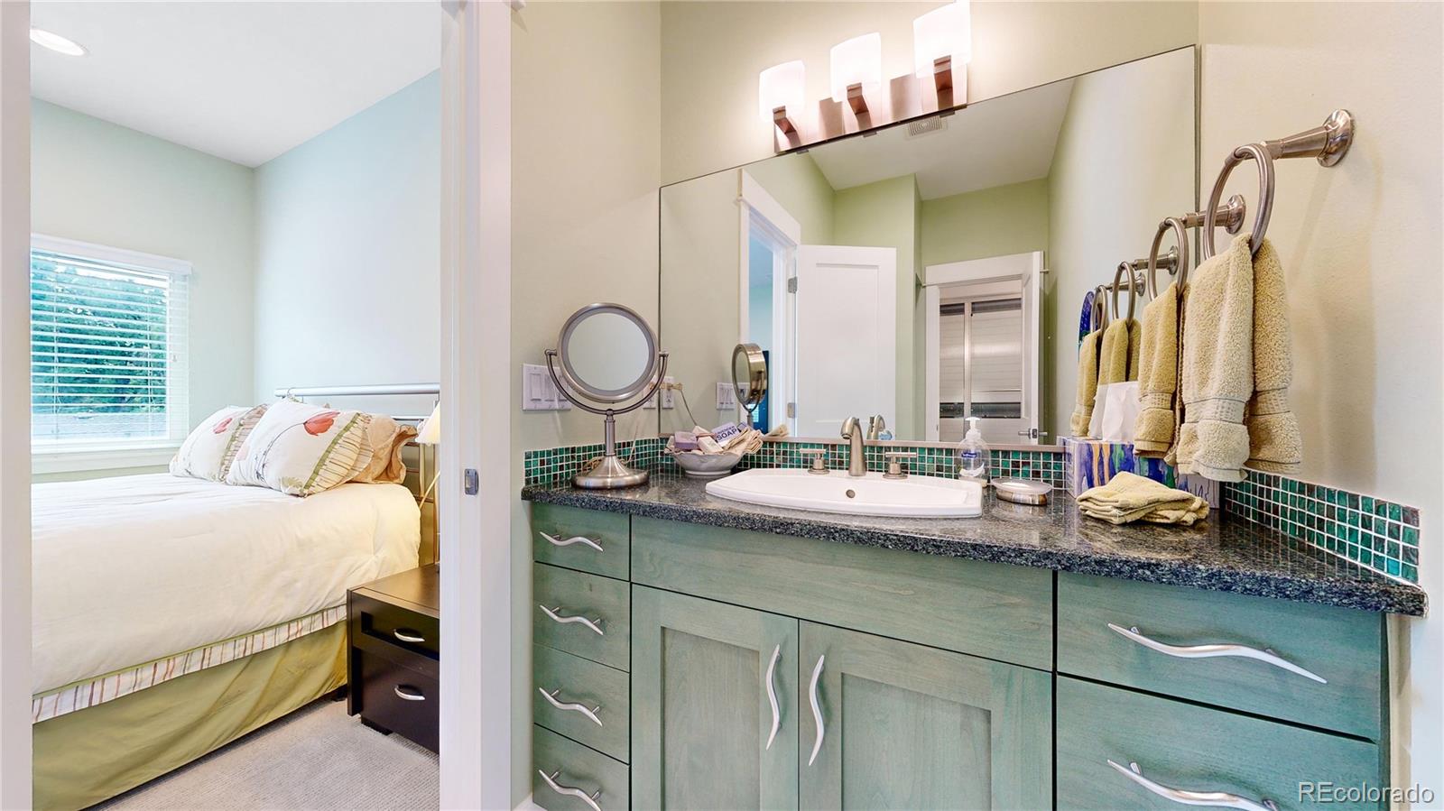 MLS Image #22 for 463  locust street,denver, Colorado