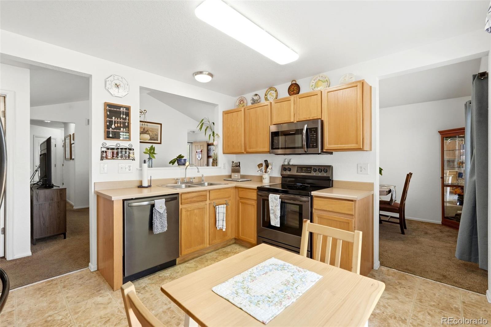 MLS Image #11 for 11373  newport street,thornton, Colorado