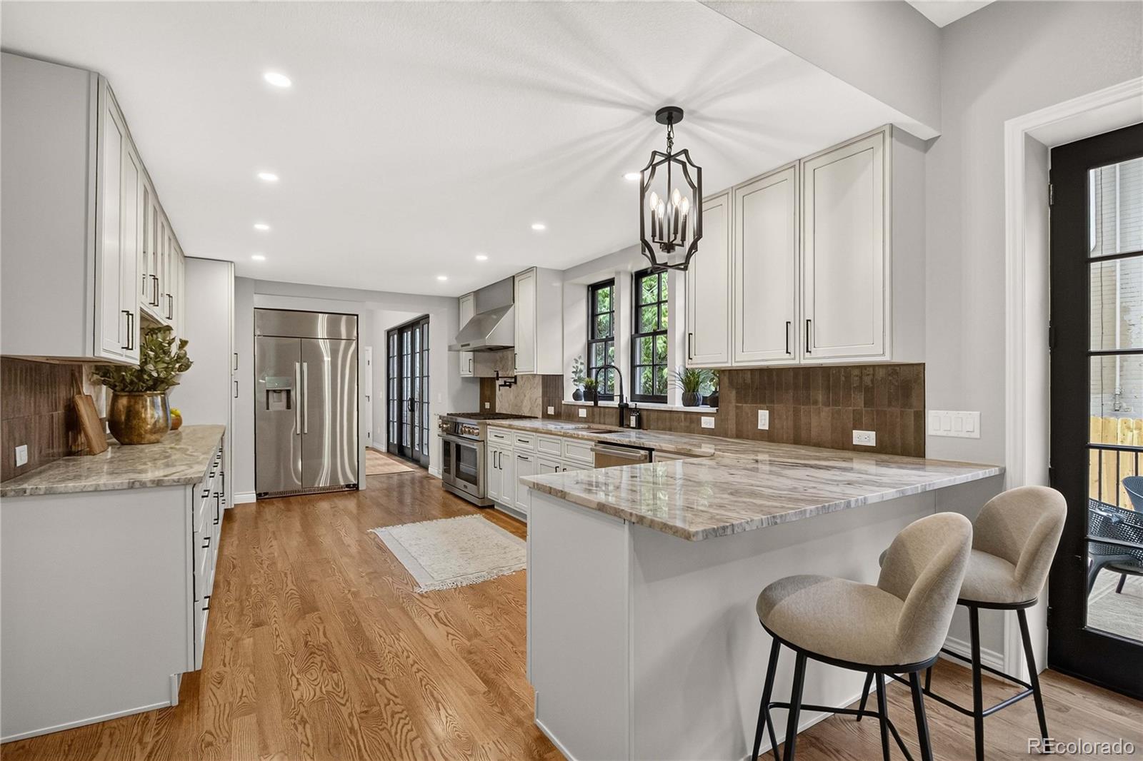 MLS Image #10 for 452 n humboldt street,denver, Colorado